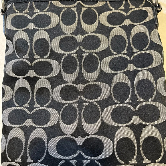Black/gray Crossbody purse 8x7 Inches - Picture 3 of 7